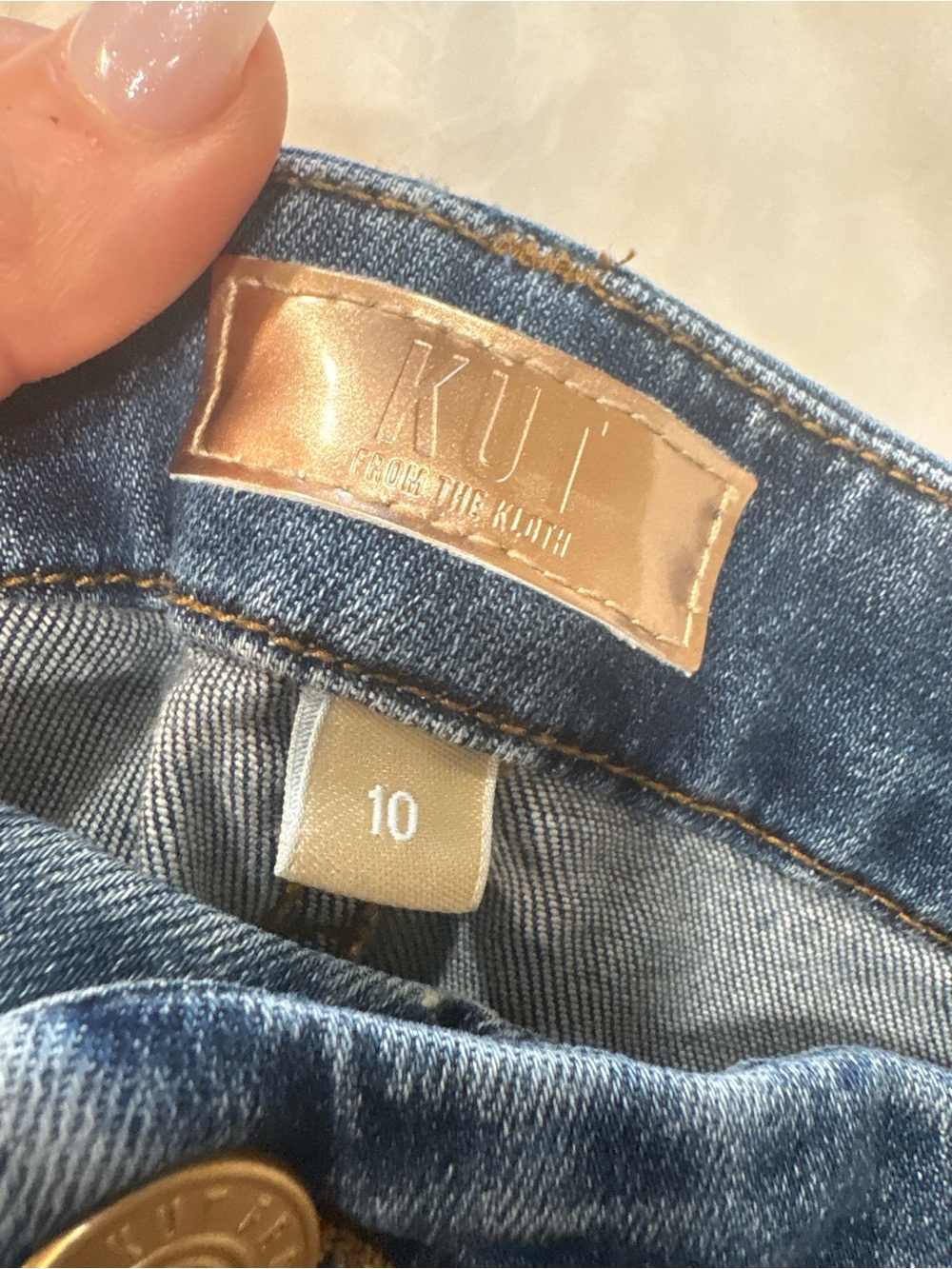 Kut from the Kloth Light Blue Above Ankle-Leg Jeans - Picture 4 of 4